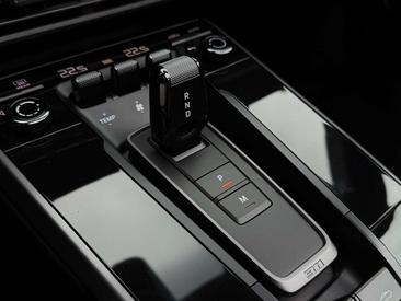 Porsche 992 II Targa 4S — photo 26