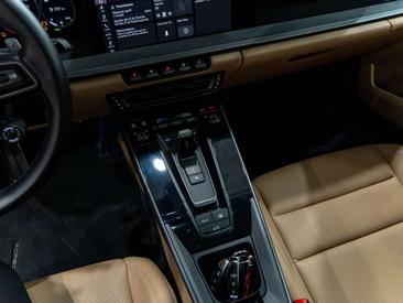 Porsche 992 I Carrera — photo 40