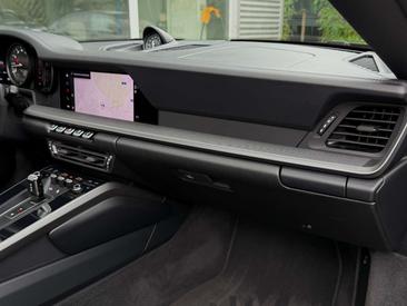 Porsche 992 II Targa 4S — photo 31