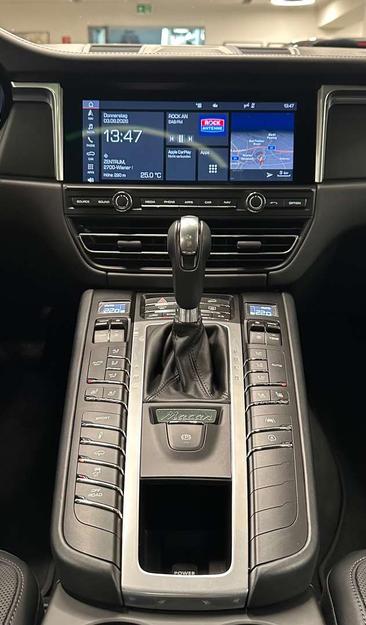 Porsche Macan — photo 20