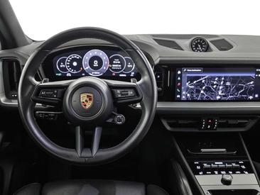 Porsche Cayenne III — photo 11