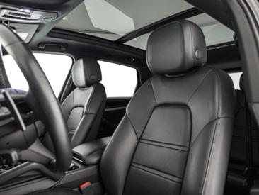 Porsche Cayenne III — photo 13