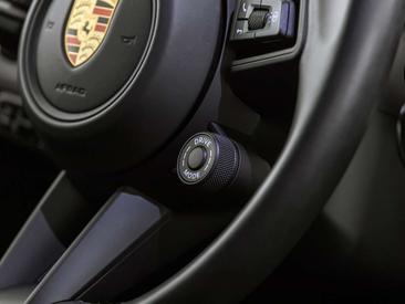 Porsche Cayenne III — photo 17