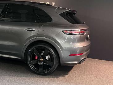 Porsche Cayenne III E-Hybrid — photo 10