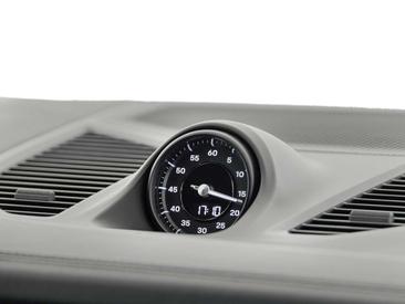 Porsche Cayenne III — photo 19