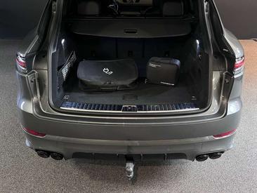 Porsche Cayenne III E-Hybrid — photo 11