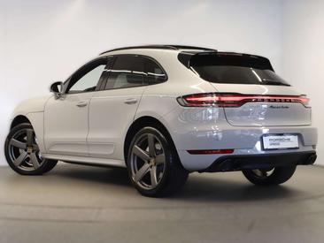 Porsche Macan Turbo — photo 9