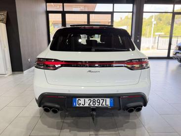 Porsche Macan Electrique Base — photo 4