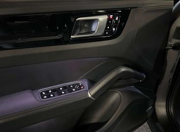 Porsche Cayenne III E-Hybrid — photo 22