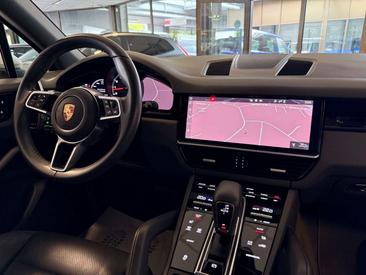 Porsche Cayenne III — photo 22