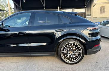 Porsche Cayenne III Turbo Platinum Edition — photo 9