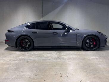 Porsche Panamera II GTS — photo 7
