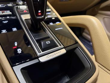 Porsche Cayenne III E-Hybrid — photo 32