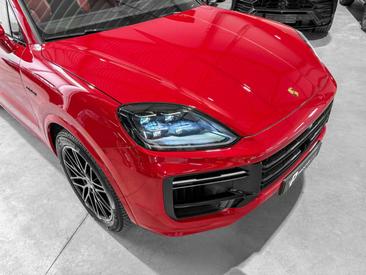 Porsche Cayenne III Turbo E-Hybrid — photo 9