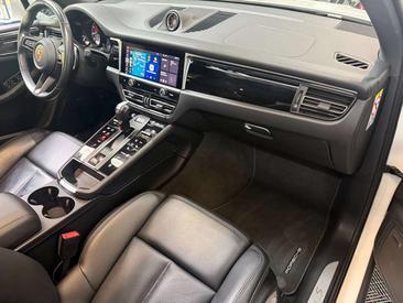 Porsche Macan Electrique S — photo 13
