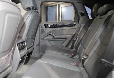 Porsche Cayenne III Turbo — photo 10