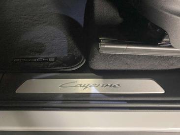 Porsche Cayenne III E-Hybrid — photo 13