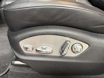 Porsche Macan Electrique S — photo 17