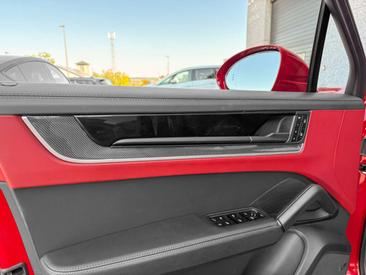 Porsche Cayenne III Turbo E-Hybrid — photo 18