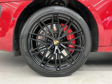 Porsche Macan Electrique GTS — photo 10