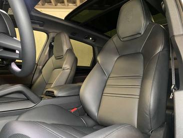 Porsche Cayenne III E-Hybrid Black Edition — photo 13