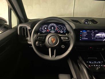 Porsche Cayenne III E-Hybrid Black Edition — photo 14