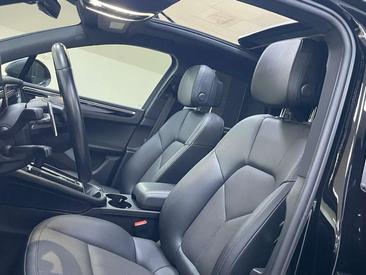 Porsche Macan Electrique S — photo 6