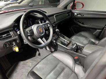 Porsche Macan Electrique GTS — photo 17