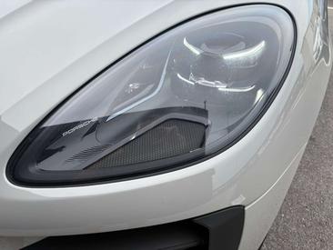 Porsche Macan Electrique S — photo 8