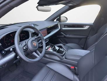 Porsche Cayenne III Turbo — photo 9