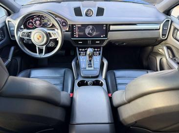 Porsche Cayenne III Turbo Platinum Edition — photo 31