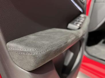 Porsche Macan Electrique GTS — photo 23