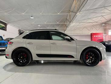 Porsche Macan Electrique GTS — photo 8