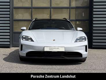 Porsche Taycan — photo 9