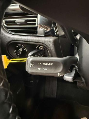Porsche Macan Electrique S — photo 28