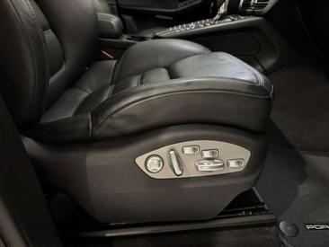 Porsche Macan Electrique GTS — photo 12