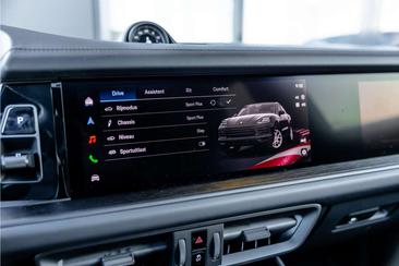 Porsche Cayenne III E-Hybrid — photo 27