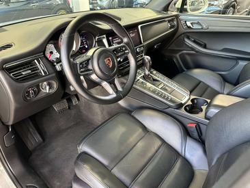 Porsche Macan Electrique Base — photo 8