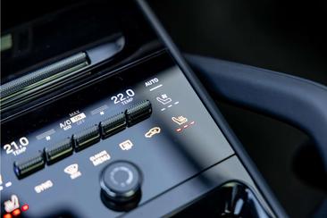 Porsche Cayenne III E-Hybrid — photo 30