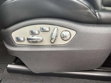 Porsche Macan Electrique S — photo 19
