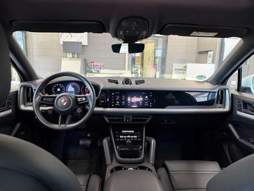 Porsche Cayenne III E-Hybrid — photo 12