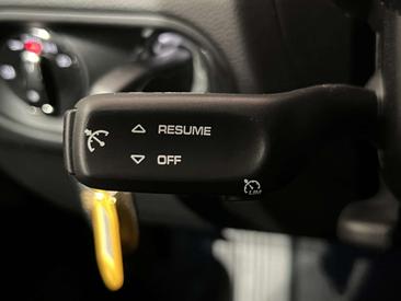 Porsche Macan Electrique GTS — photo 36