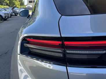 Porsche Macan Electrique — photo 7