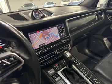 Porsche Macan Electrique GTS — photo 19