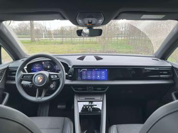 Porsche Macan Electrique — photo 13