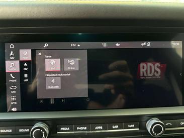 Porsche Macan Electrique Base — photo 14