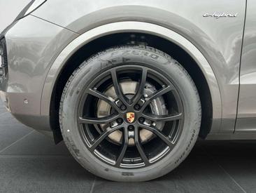 Porsche Cayenne III E-Hybrid — photo 7