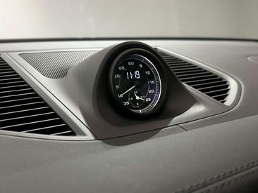 Porsche Macan Electrique GTS — photo 44