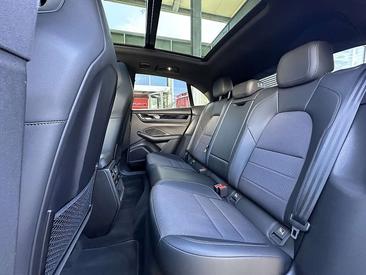 Porsche Macan Electrique — photo 14