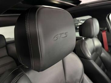 Porsche Macan Electrique GTS — photo 23